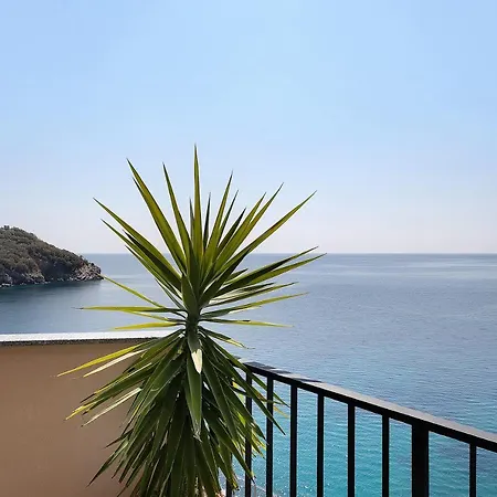 Casa Isola Bergeggi